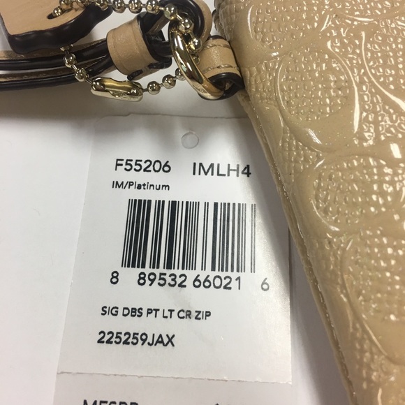 Coach wristlet - Picture 6 of 6